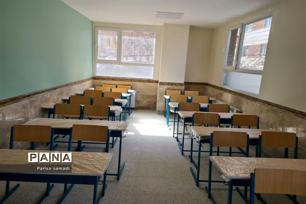 آیین افتتاحیه دبیرستان خیرساز پارسی پاک‌اندیش در منطقه ۱۳