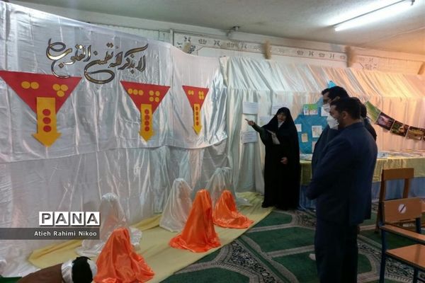 اختتامیه اجلاس نماز در دبیرستان شاهد رضویان قم