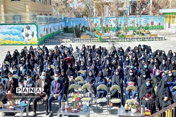 تجلیل از پذیرفته‌شدگان کنکور سراسری در پاکدشت