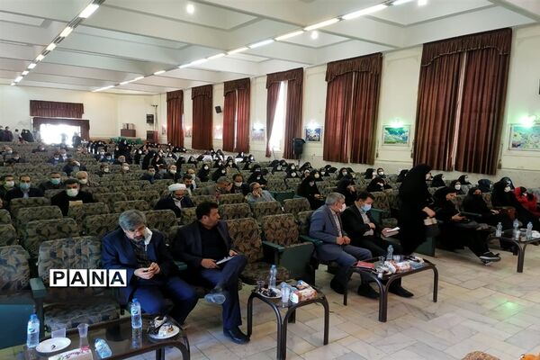 مراسم بزرگداشت سالروز تأسیس کانون‌های فرهنگی تربیتی در اداره آموزش و پرورش ناحیه 5 استان اصفهان