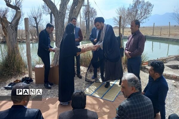 مراسم تجلیل از مربیان پیشتاز جرقویه علیا