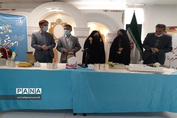 نشست صمیمی معاونان و مربیان پرورشی و مشاوران مدارس با مدیر آموزش و پرورش فیروزکوه