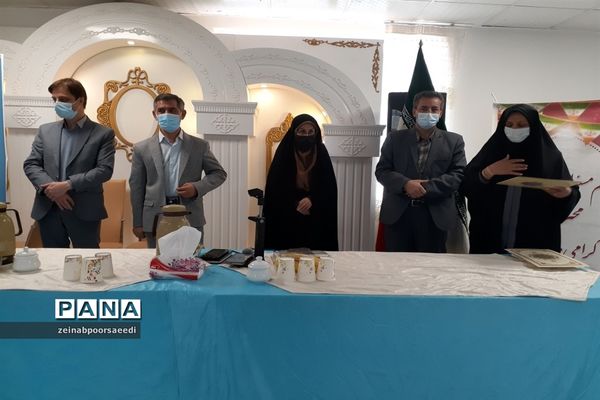 نشست صمیمی معاونان و مربیان پرورشی و مشاوران مدارس با مدیر آموزش و پرورش فیروزکوه