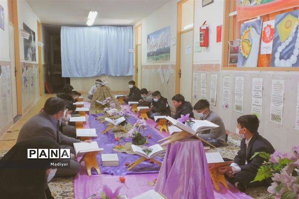 محفل انس با قرآن در دبستان امام محمدباقر(ع) جوادآباد