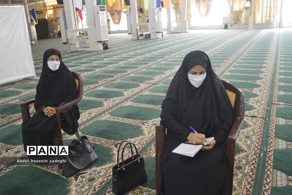 دیدار مسئولان آموزش و پرورش استان بوشهر با نماینده ولی فقیه در استان و امام جمعه بوشهر