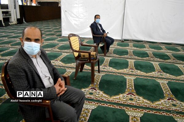 دیدار مسئولان آموزش و پرورش استان بوشهر با نماینده ولی فقیه در استان و امام جمعه بوشهر