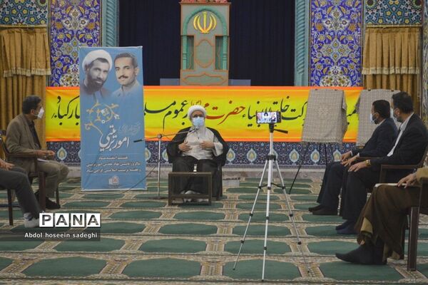 دیدار مسئولان آموزش و پرورش استان بوشهر با نماینده ولی فقیه در استان و امام جمعه بوشهر