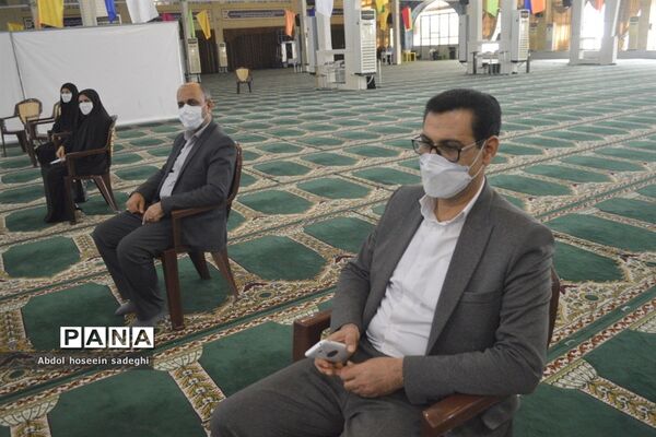 دیدار مسئولان آموزش و پرورش استان بوشهر با نماینده ولی فقیه در استان و امام جمعه بوشهر