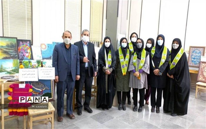 برپایی نمایشگاه توانمندی ها و دستاوردهای پیشتازان شهرستان بروجن