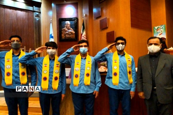 آیین تجلیل و تقدیر از معاونان و مربیان پرورشی ناحیه۶ مشهد