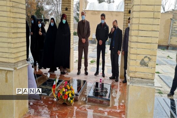 گلباران مزار شهید سیدهاشم میرمحمدی شهید تربیتی جوادآباد