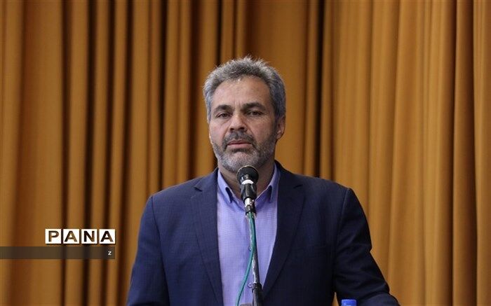 برخورد با ارباب رجوع باید توام با احترام، ادب و عزت آفرینی باشد