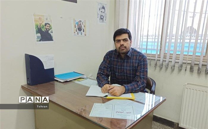 مربیان پرورشی، مجریان و فرماندهان اجرای گام دوم انقلاب در مدارس هستند