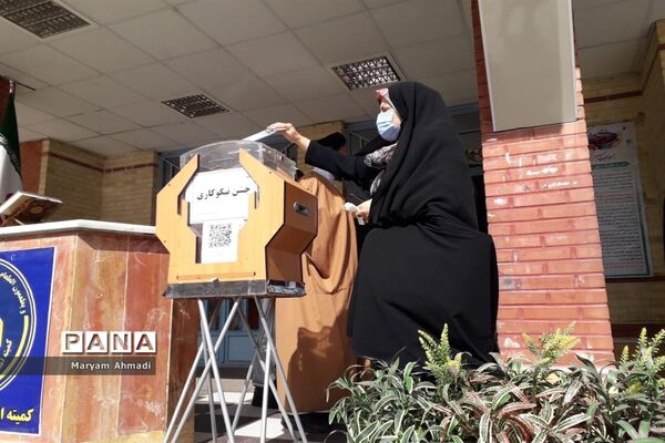مراسم نمادین جشن نیکوکاری با شعار عیدی برای همه در شهریار