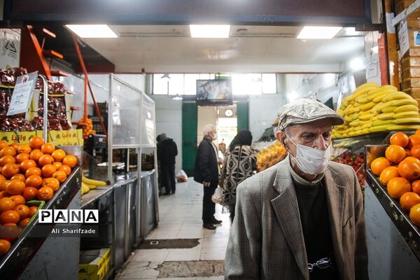 بازدید شهردار تهران از بازار میوه و تره بار قزل قلعه