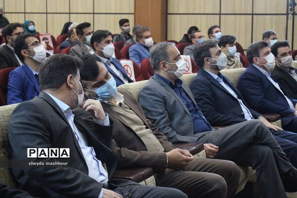 گرامیداشت هفته تربیت اسلامی و جشن نیکوکاری در اداره کل آموزش و پرورش شهرستان‌های استان تهران