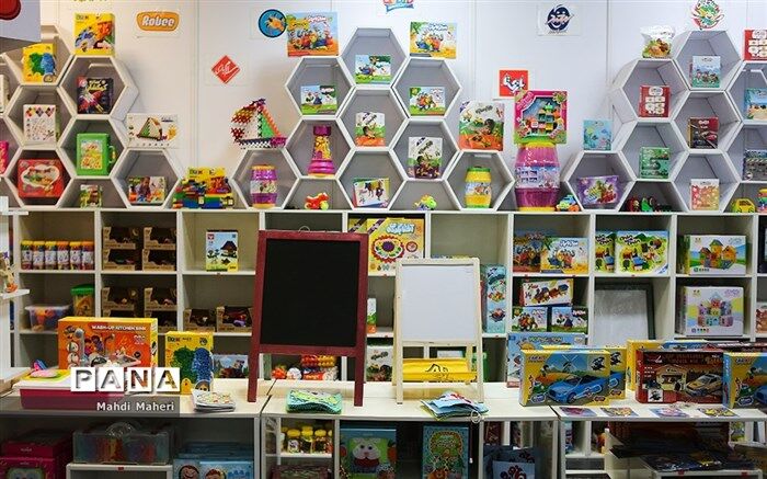 بیانیه ۲۰۰ نماینده در حمایت از صنعت نوشت‌افزار ایرانی