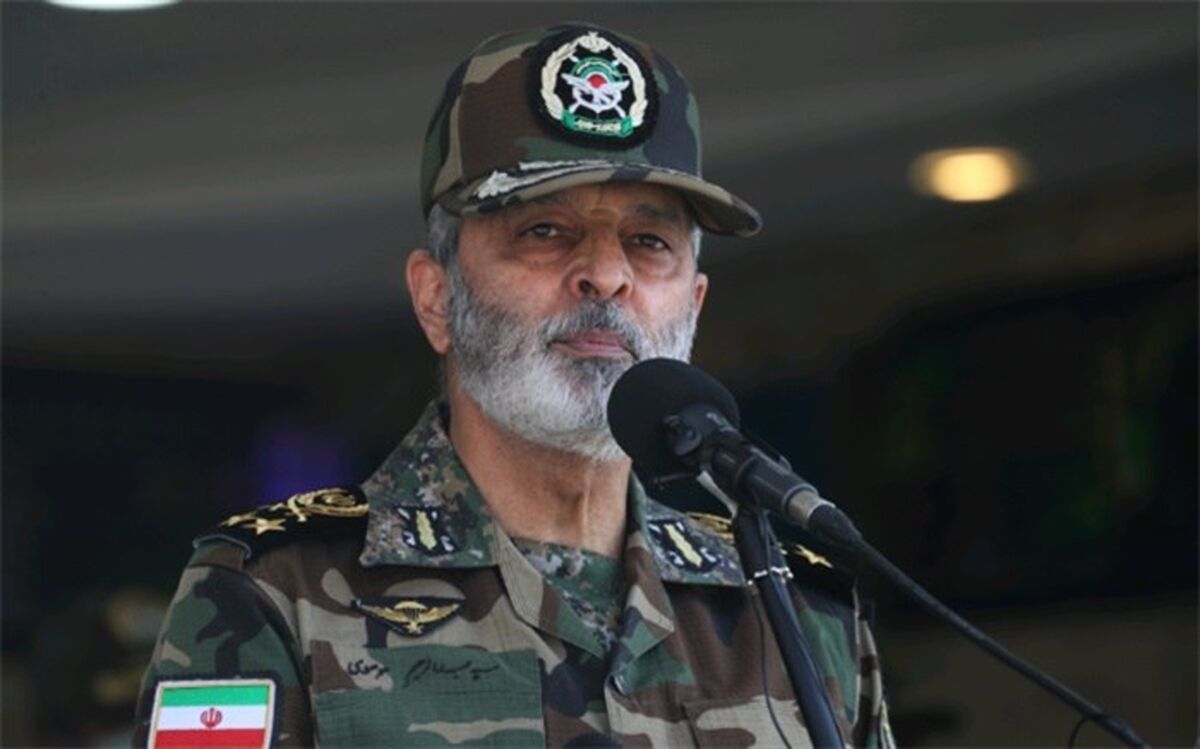 فرمانده کل ارتش: کارنامه درخشان سپاه ثمرات ارزشمندی داشته است