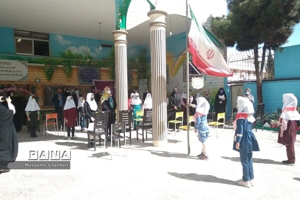 زنگ نیکوکاری در مدرسه فروغ حضرت خدیجه(س) ناحیه یک ری