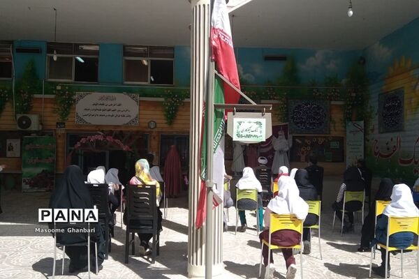 زنگ نیکوکاری در مدرسه فروغ حضرت خدیجه(س) ناحیه یک ری