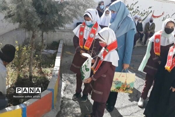 برگزاری مراسم روز درختکاری در آموزش و پرورش رودهن