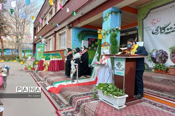 مراسم روز درختکاری در ناحیه ۲ مشهد