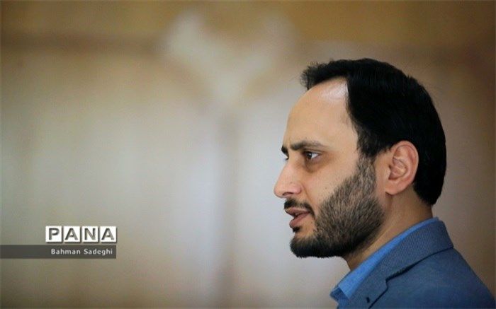 برنامه دولت حضور بخش‌ خصوصی در حوزه‌های صنعتی است