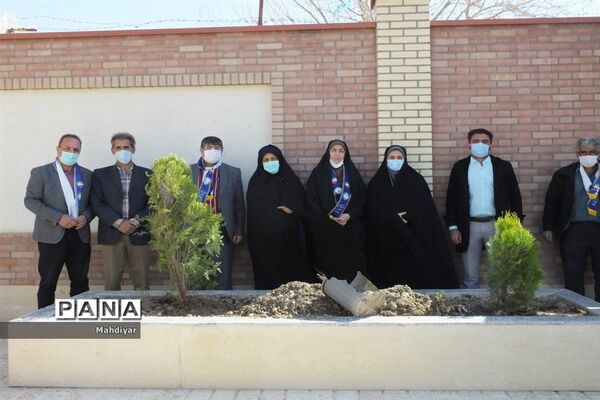 روز درختکاری در مدرسه شهید طباطبایی جوادآباد
