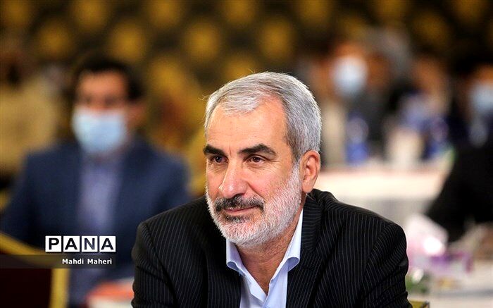 توانایی برقراری ارتباط با اولیا و خیرین، یکی از مهم‌ترین ویژگی‌های مدیران مدارس است