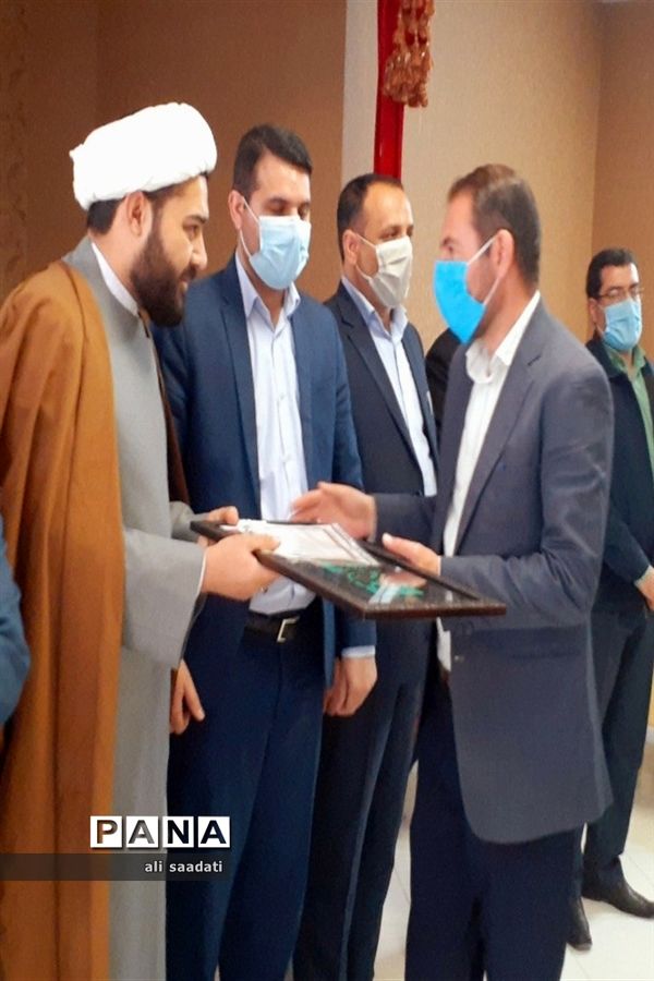 آیین تجلیل از معاونان پرورشی،مربیان و مشاورین مدارس شهرستان کلات