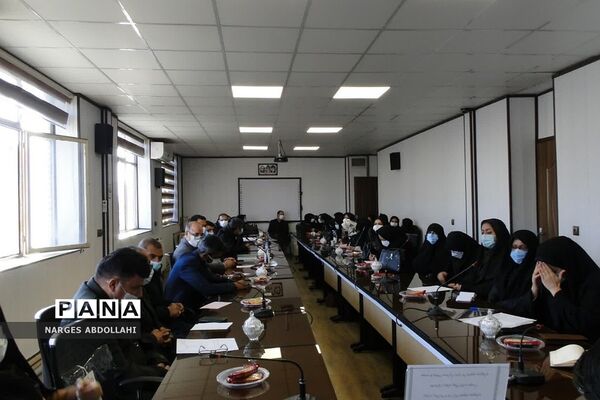برگزاری جلسه توجیهی مدیران مدارس منطقه فشافویه