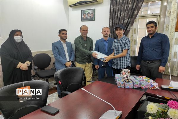 تقدیر از برگزیدگان جشنواره موسیقی دانش‌آموزی در گلوگاه