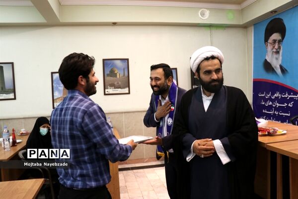 نشست کارشناسان سازمان دانش‌آموزی خراسان رضوی