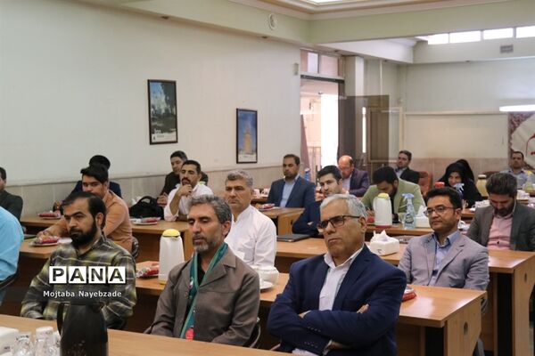 نشست کارشناسان سازمان دانش‌آموزی خراسان رضوی
