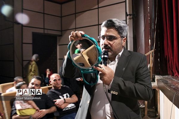 اجرای نمایش شاد و موزیکال پینوکیو  در اهواز