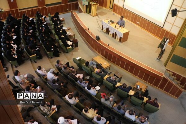 برگزاری دوره تربیت معلم راوی در مدرسه معصومیه قم