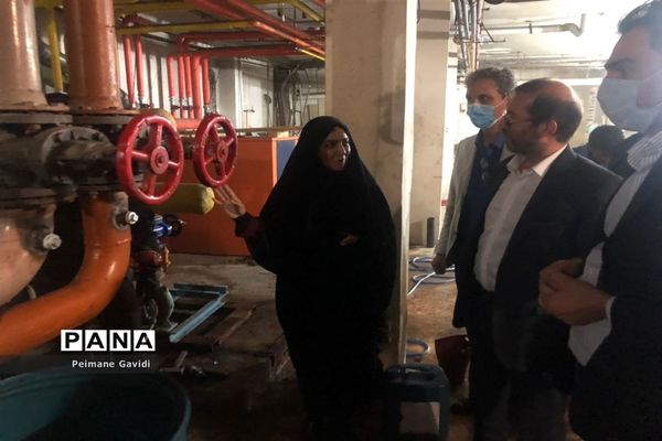 تجهیز مجموعه ورزشی شهید رجایی و استخر معلم در منطقه 8