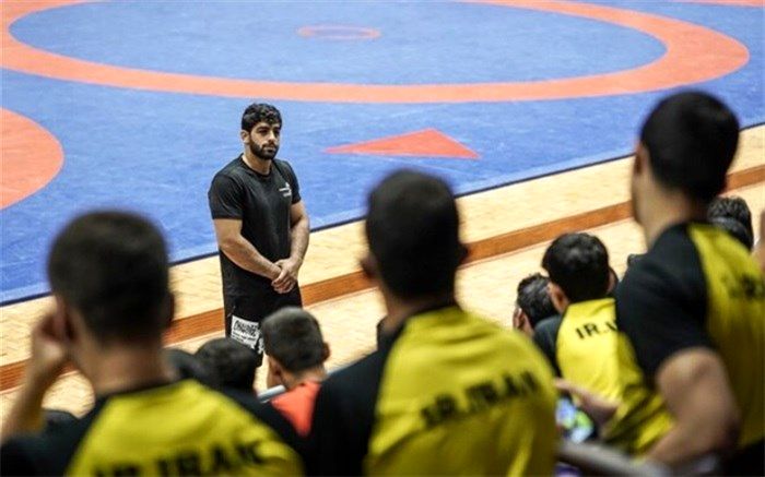 مشق کشتی فرنگی‌ نونهال ایران  در حضور عنوانداران جهان و المپیک