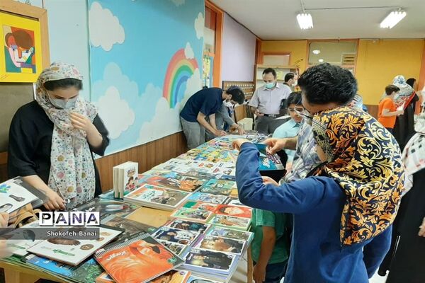 برپایی نمایشگاه دستاوردهای دانش‌آموزی منطقه یک