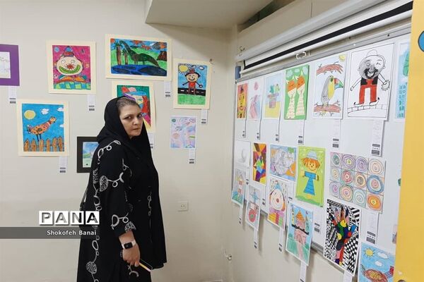 برپایی نمایشگاه دستاوردهای دانش‌آموزی منطقه یک