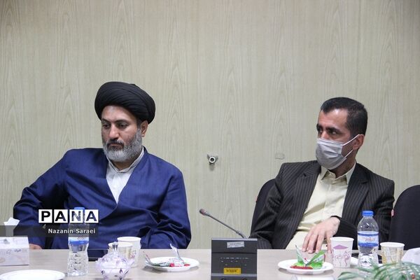 جلسه ستاد پیشگیری و مقابله با ساخت و سازهای غیر مجاز شهرستان اسلامشهر