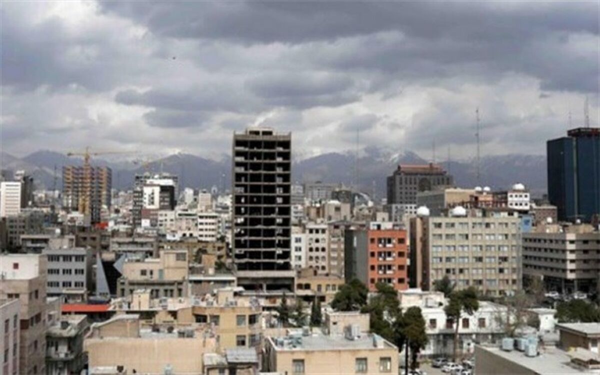 چگونه تحولات بازار دلار باعث تغییر وضعیت بازار ملک می‌شود؟