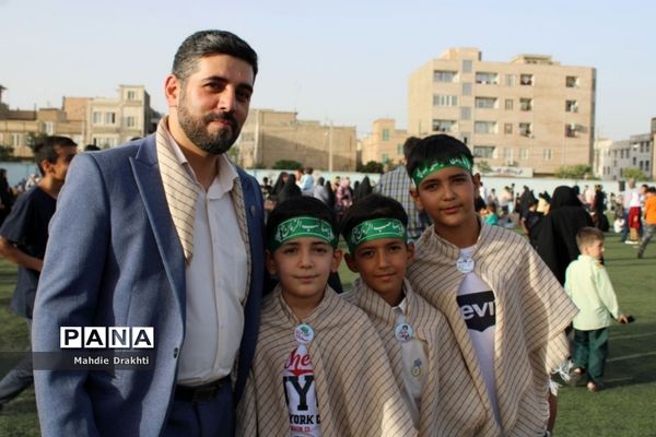 اجتماع پرشور خانواده‌‌های بهارستانی و ارادت به حضرت صاحب‌الزمان(عج)