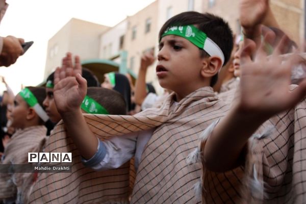 اجتماع پرشور خانواده‌‌های بهارستانی و ارادت به حضرت صاحب‌الزمان(عج)