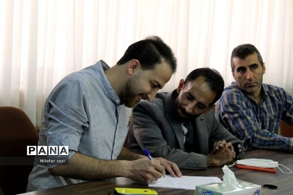 جلسه هم‌اندیشی با فرزندان شاهد فرهنگی