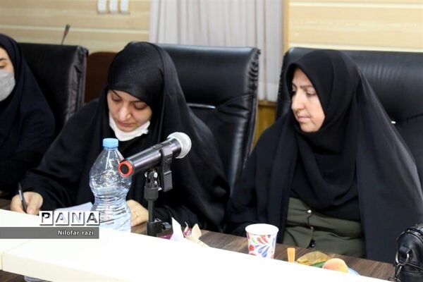 جلسه هم‌اندیشی با فرزندان شاهد فرهنگی