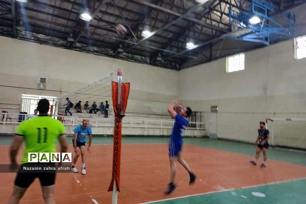 برگزاری مسابقات والیبال فرهنگیان در رودهن