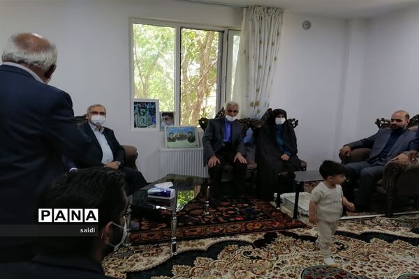 حضور وزیر بهداشت در شهرستان فریدونشهر
