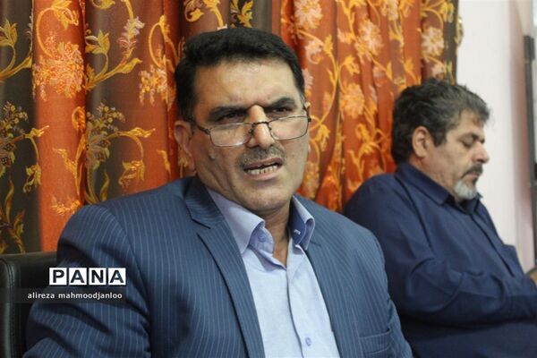 نشست مدیران مدارس شهرستان گلوگاه