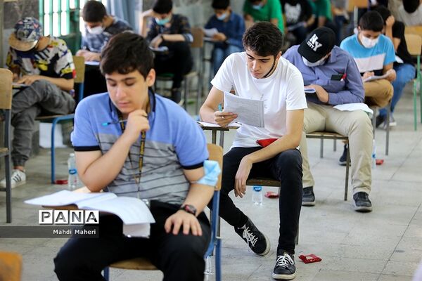 بازدید رئیس سازمان استعدادهای درخشان از مراکز آزمون سمپاد تهران